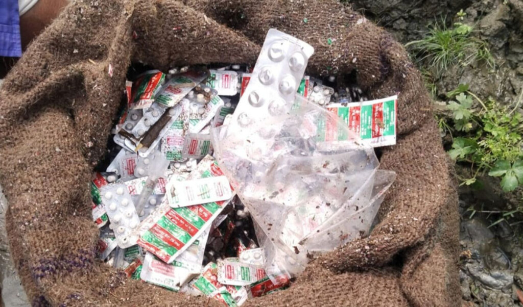 two sacks of government medicines found in river Two Sacks of Government Medicines Found in River
