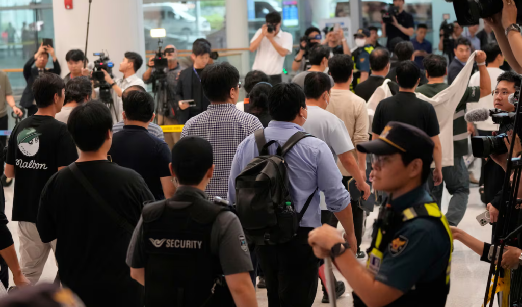 Two South Koreans Return Home After Detention in Cambodia Crackdown 2 two south koreans return home after detention in cambodia crackdown Two South Koreans Return Home After Detention in Cambodia Crackdown