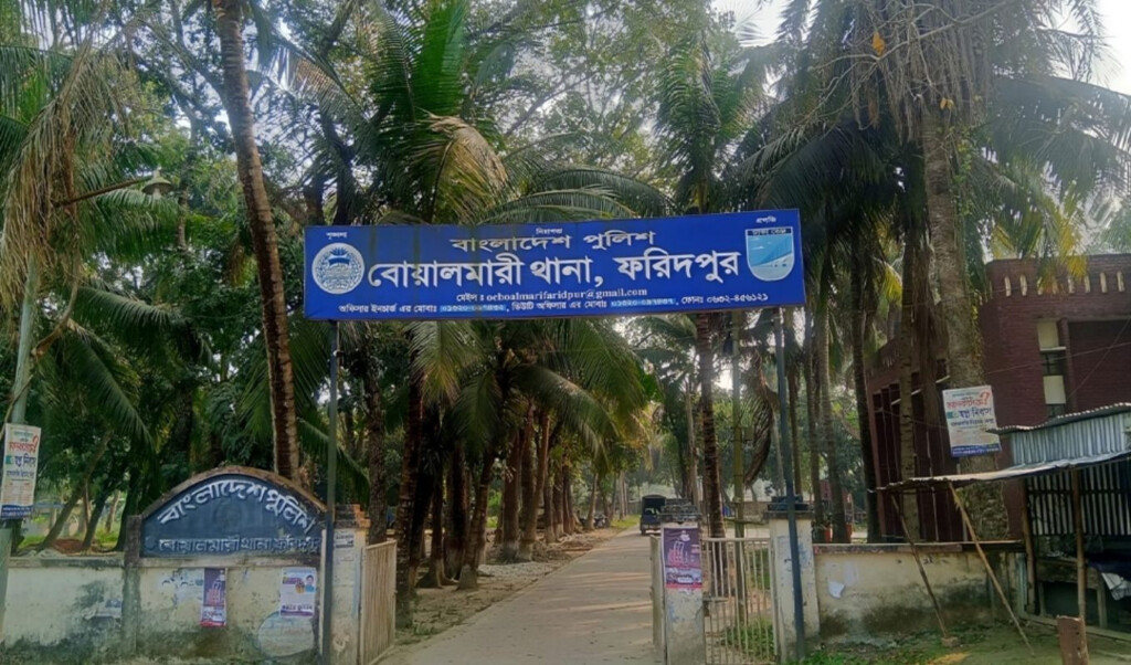 two traders killed in truck accident in faridpur Two Traders Killed in Truck Accident in Faridpur