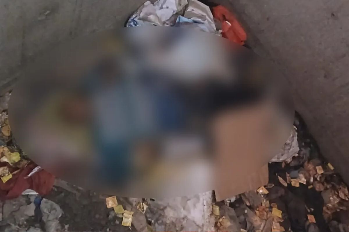 Unidentified Elderly Man Found Dead Under Flyover Stairs