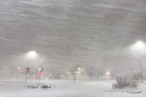 United States Paralysed by Severe Snowstorm