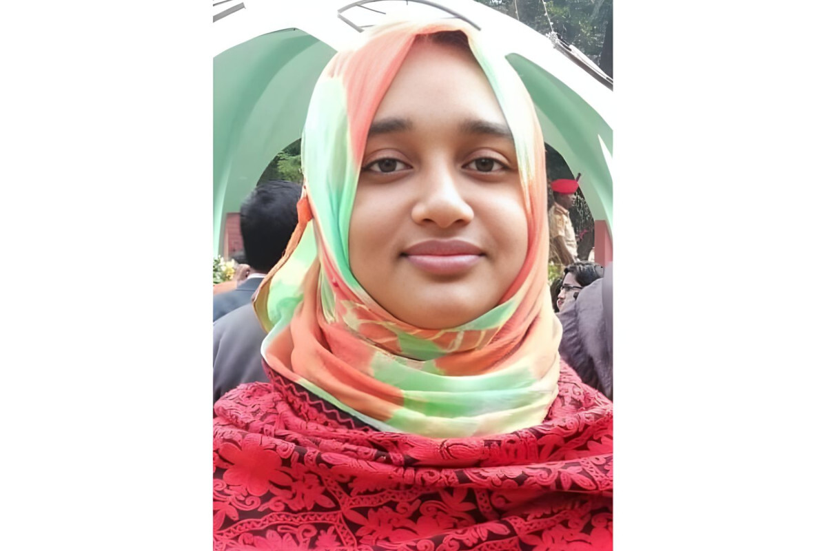 University Lecturer Fatally Stabbed in Office