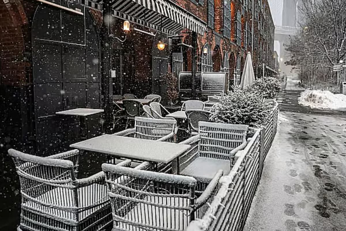 Unprecedented Winter Storm Strikes U.S. East Coast