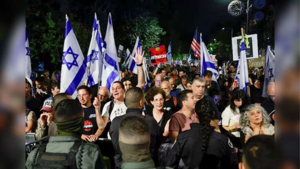 US and UK Issue Israel Travel Warnings 3 us and uk issue israel travel warnings US and UK Issue Israel Travel Warnings