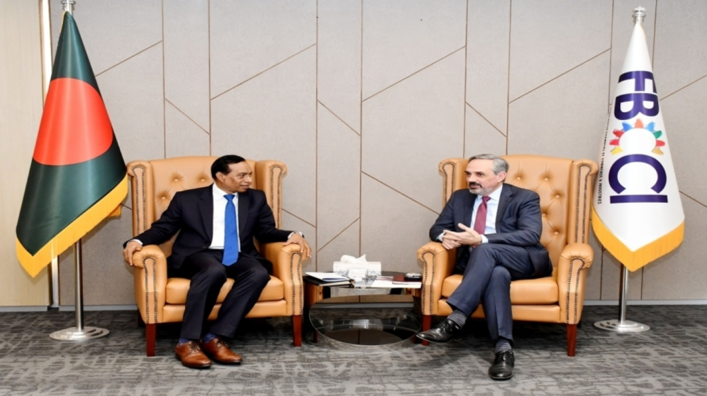 us commercial counselor meets fbcci administrator US Commercial Counselor Meets FBCCI Administrator