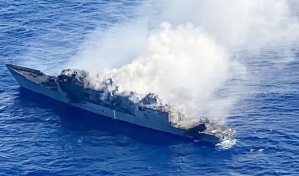 us destroys iran submarine and 17 warships US Destroys Iran Submarine and 17 Warships