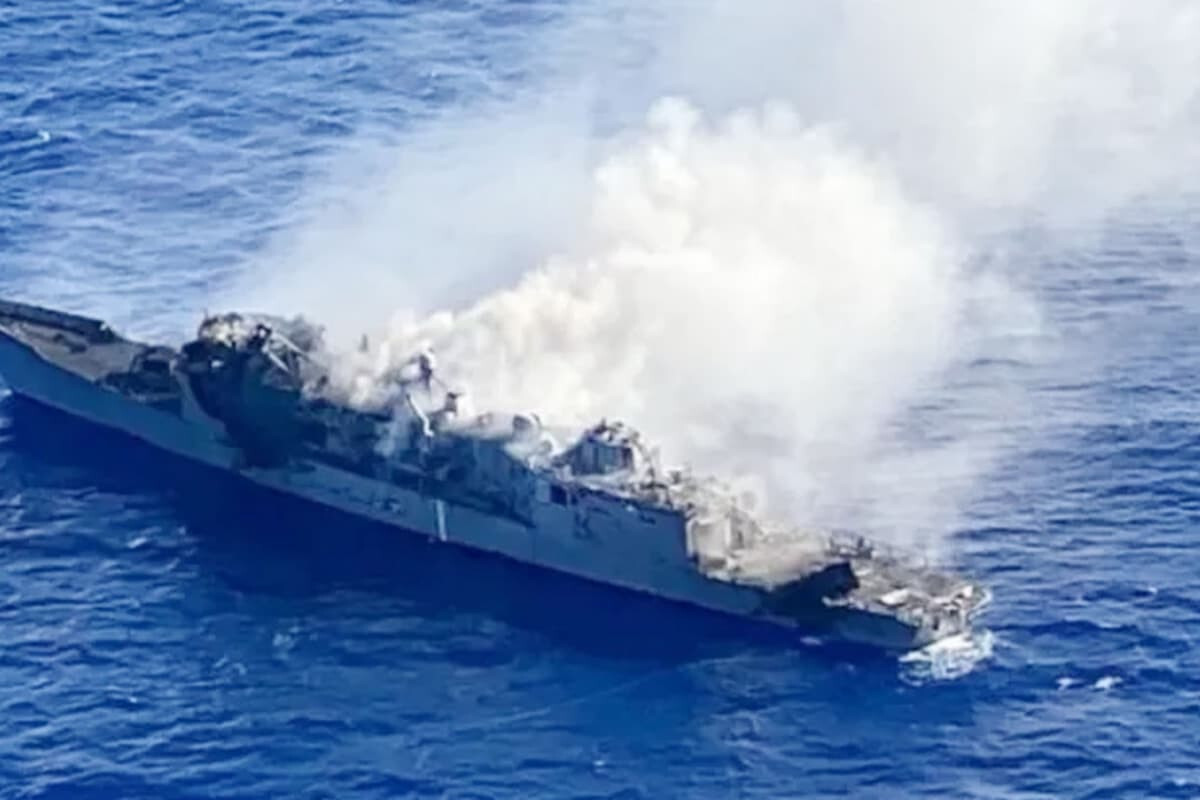 US Destroys Iran Submarine and 17 Warships