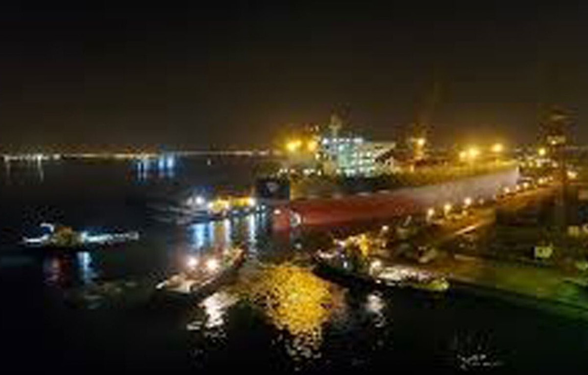 US-Flagged Tanker Attacked in Bahraini Port