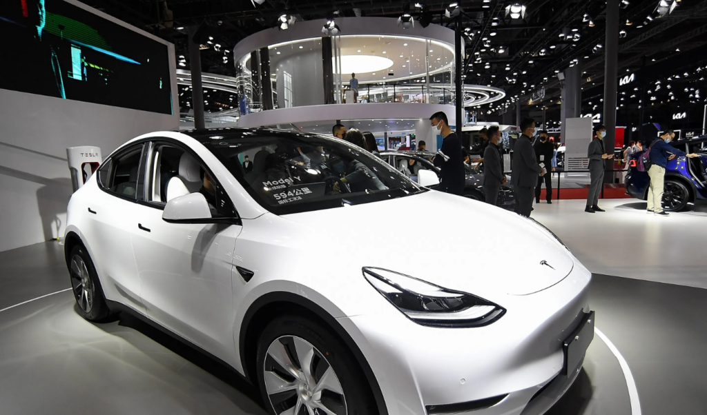 us investigates tesla over potential entrapment risk from doors US Investigates Tesla Over Potential ‘Entrapment’ Risk from Doors