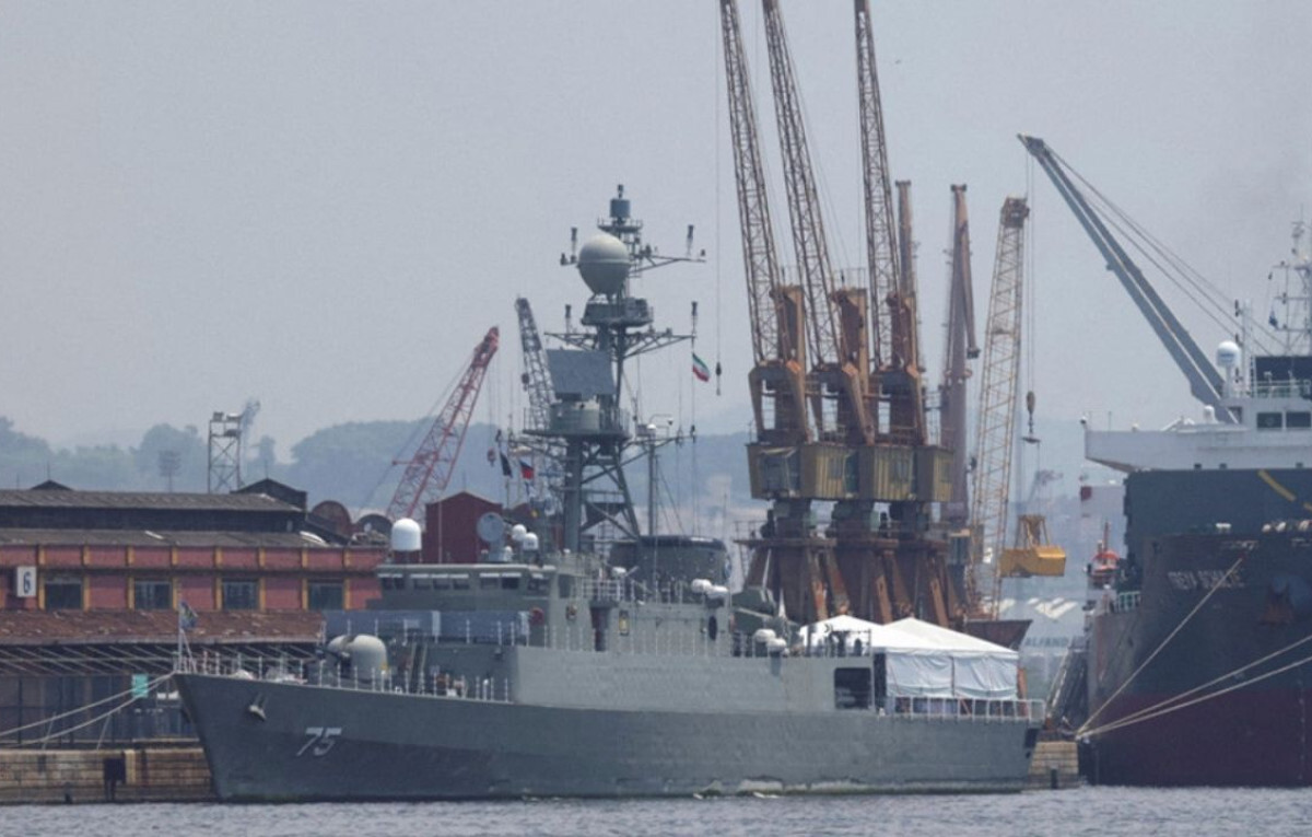 US Strike Sinks Iranian Warship Near Sri Lanka