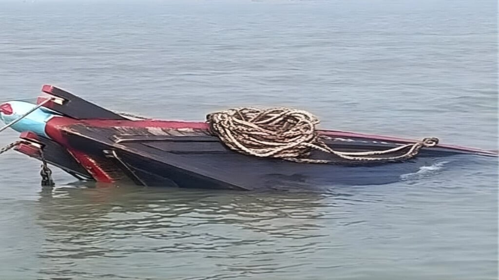 vessel founders following collision in dense fog Vessel Founders Following Collision in Dense Fog