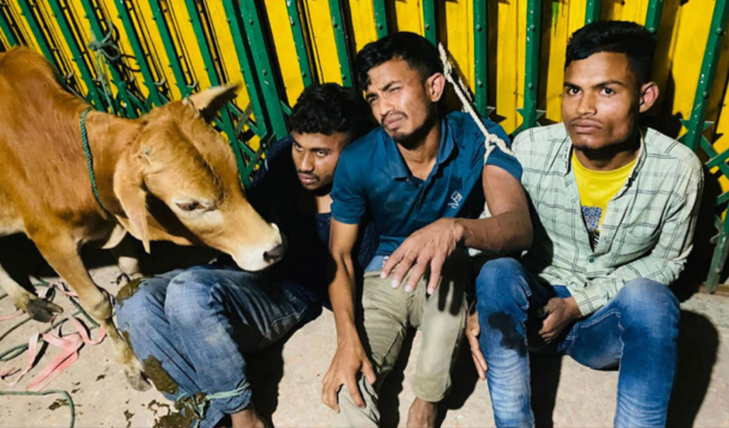 villagers foil dawn robbery three arrested Villagers Foil Dawn Robbery, Three Arrested