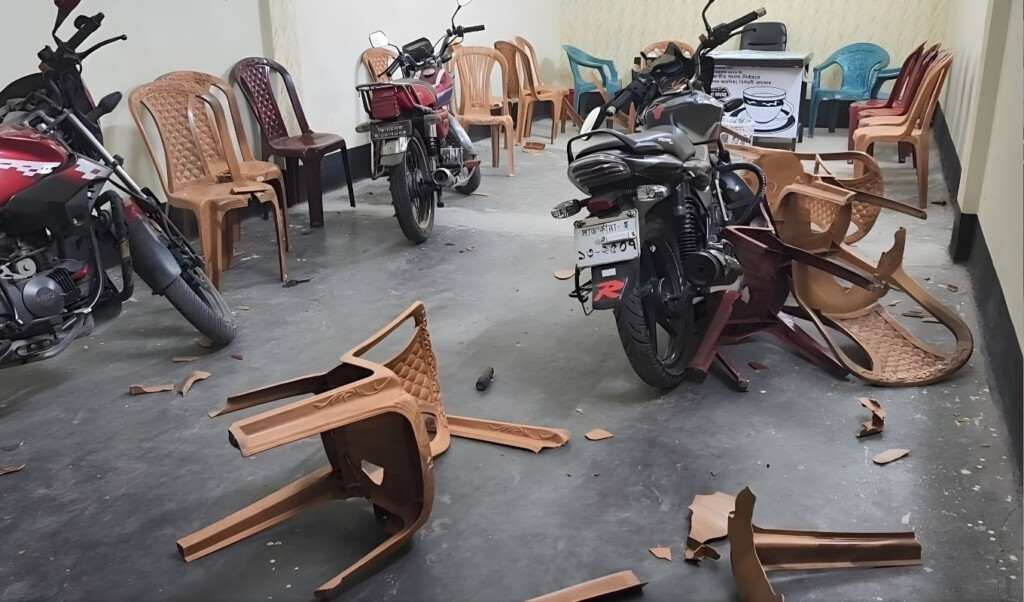 violence escalates in jhenaidah 4 race Violence Escalates in Jhenaidah-4 Race