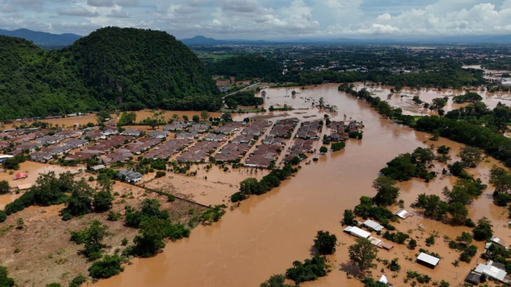 Weather Losses Soar Across Major Economies: Munich Re 2 weather losses soar across major economies munich re Weather Losses Soar Across Major Economies: Munich Re