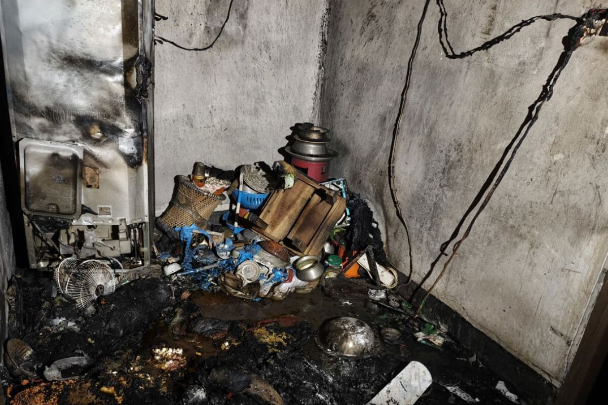 Woman Dies After Fire in a Locked Flat in Keraniganj