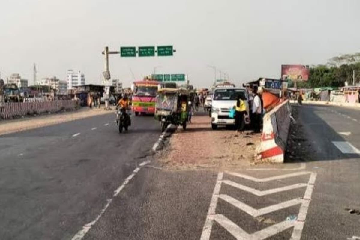 Woman’s Body Found by Expressway