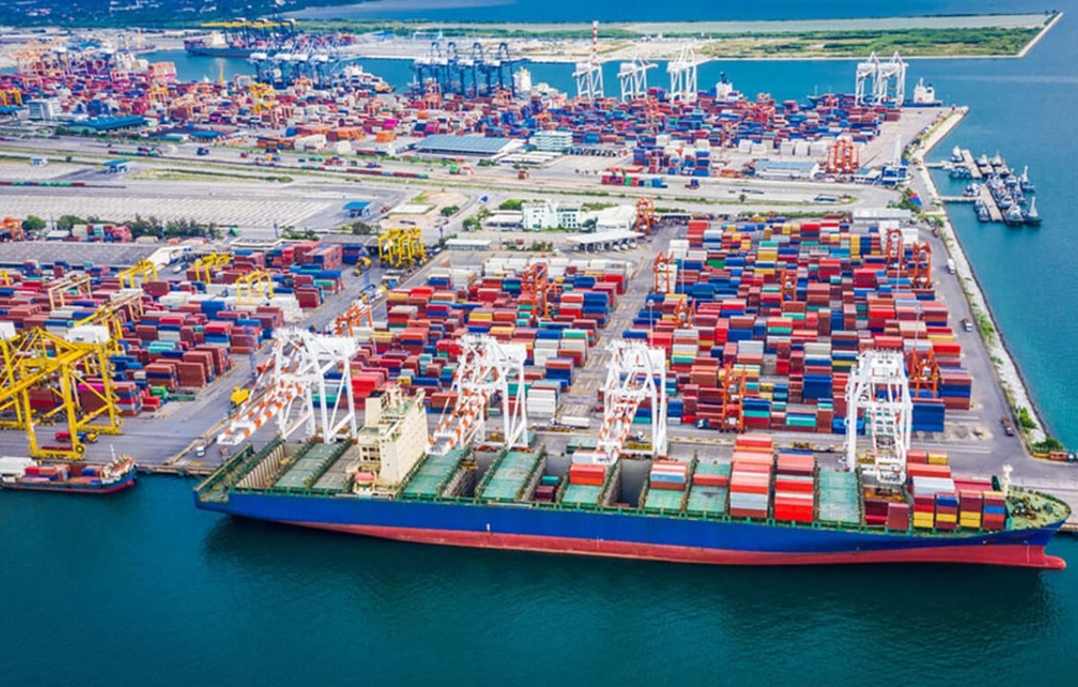 Workers to Block Chattogram Port Against Foreign Operators