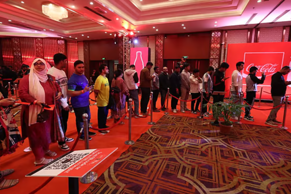 World Cup Trophy Exhibition in Dhaka: A Mixture of Memories and Excitement