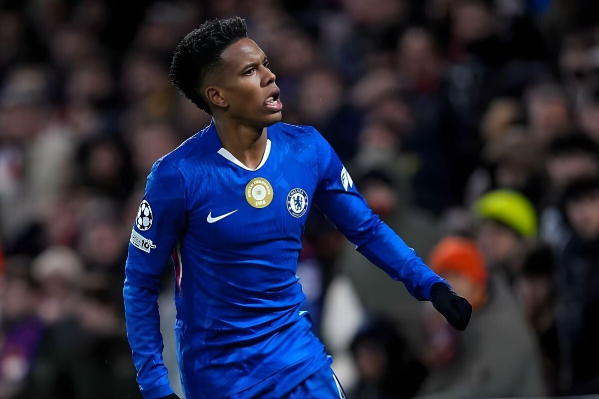 Yamal Outshined: Brazilian Teen Steals the Show at Stamford Bridge