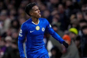 Yamal Outshined: Brazilian Teen Steals the Show at Stamford Bridge