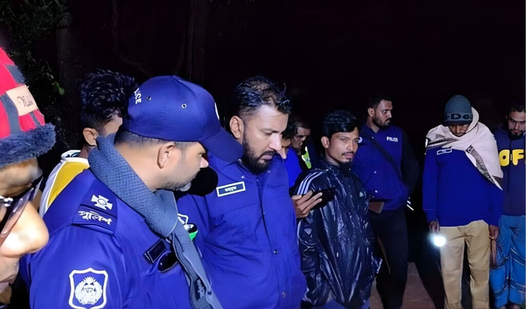 young man beaten to death in public in noakhali on suspicion of robbery Young man beaten to death in public in Noakhali on suspicion of robbery