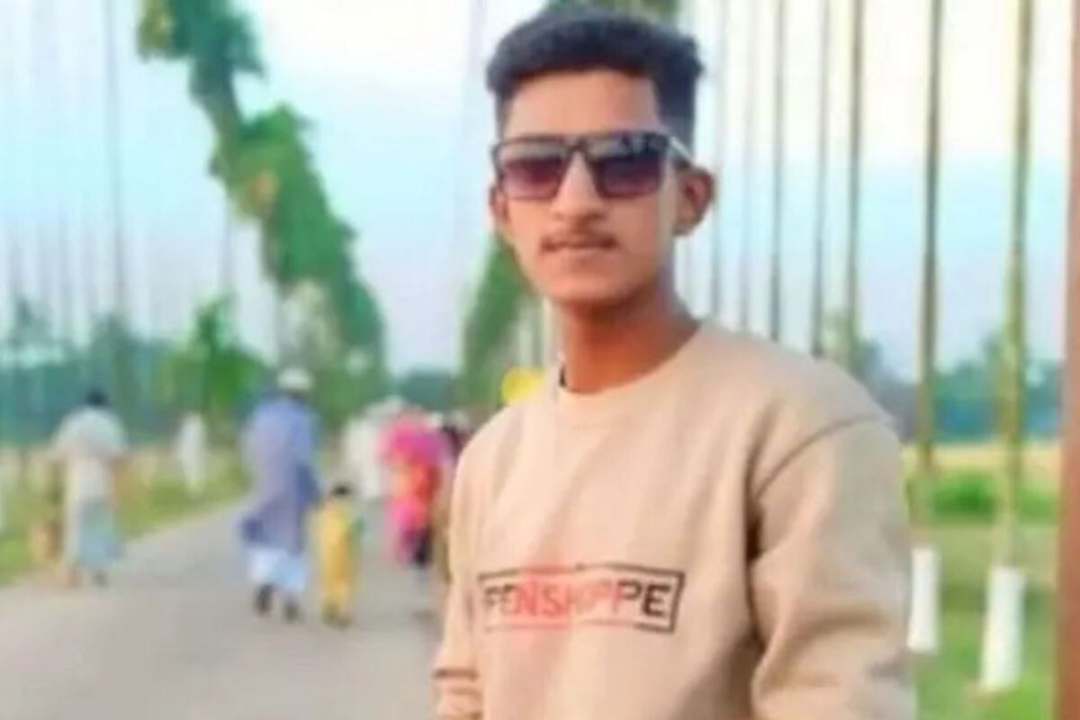 Young Man Commits Suicide on Facebook Live in Fatikchhari