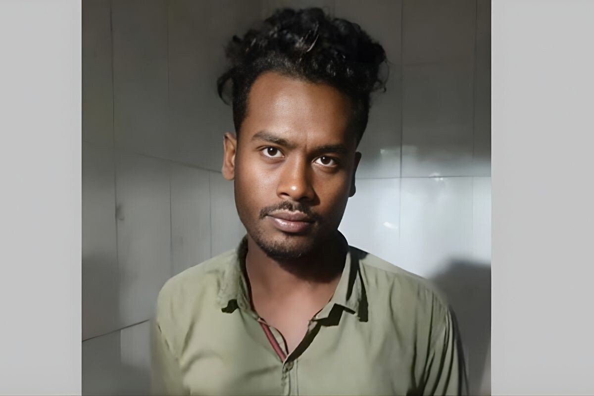 “Young man shot dead after being dragged out of a salon in Khulna.”