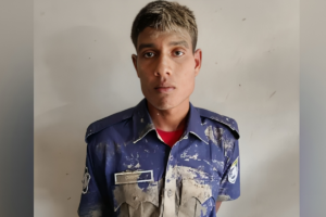 Youth Beaten by Public After Impersonating Police to Collect Extortion