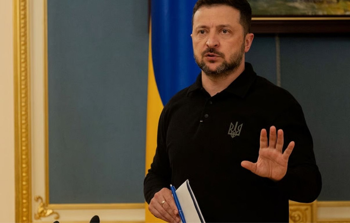 Zelensky Dismisses Two Ministers Over Corruption Allegations