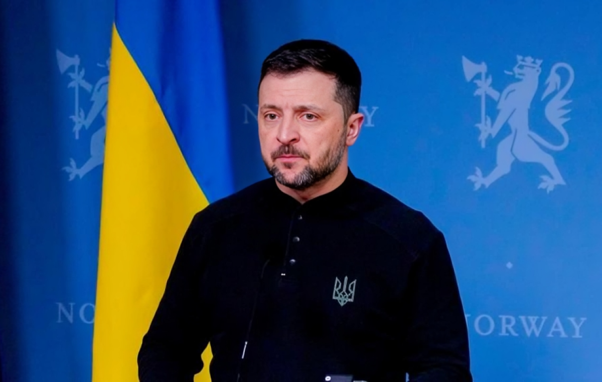 Zelensky Urges Trump to Pressure Hungary Over EU Veto