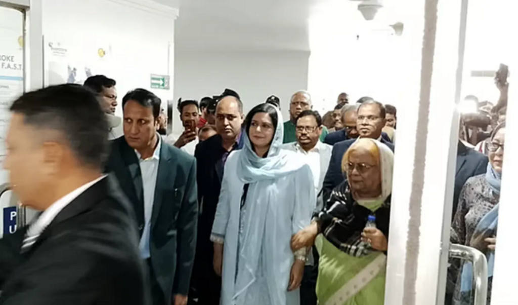 zubaida rahman arrives at evercare hospital in dhaka Zubaida Rahman Arrives at Evercare Hospital in Dhaka