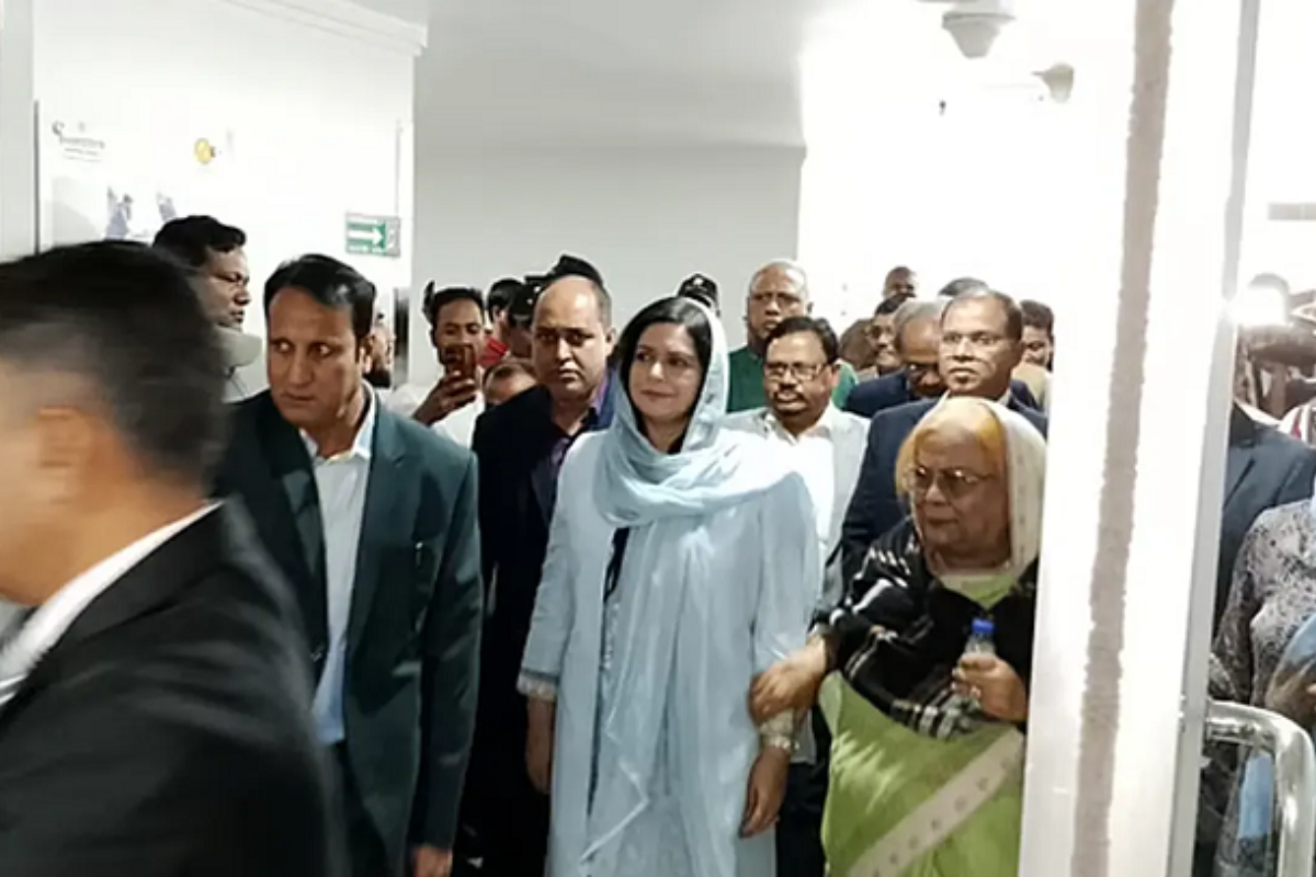 Zubaida Rahman Arrives at Evercare Hospital in Dhaka