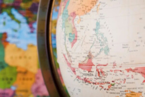 Zurich Eyes £8bn Beazley Deal Amid Global Shifts