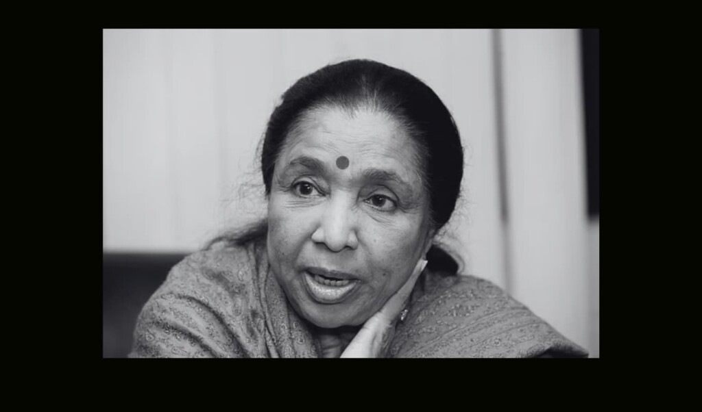Asha Bhosle’s final rites held with state honours