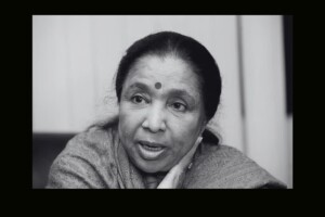Asha Bhosle’s final rites held with state honours
