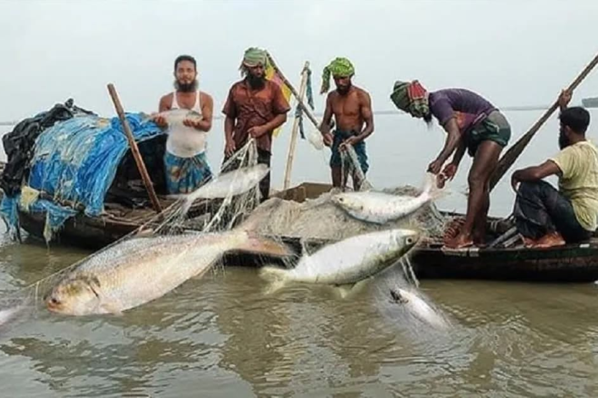 Bangladesh Enforces 58-Day Sea Fishing Ban