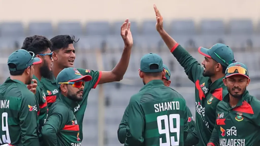 Bangladesh Pacers Make Early Impact Bangladesh Pacers Make Early Impact