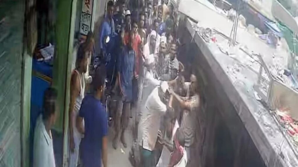 Businessman Assaulted Over Pahela Baishakh Extortion Demands Businessman Assaulted Over Pahela Baishakh Extortion Demands