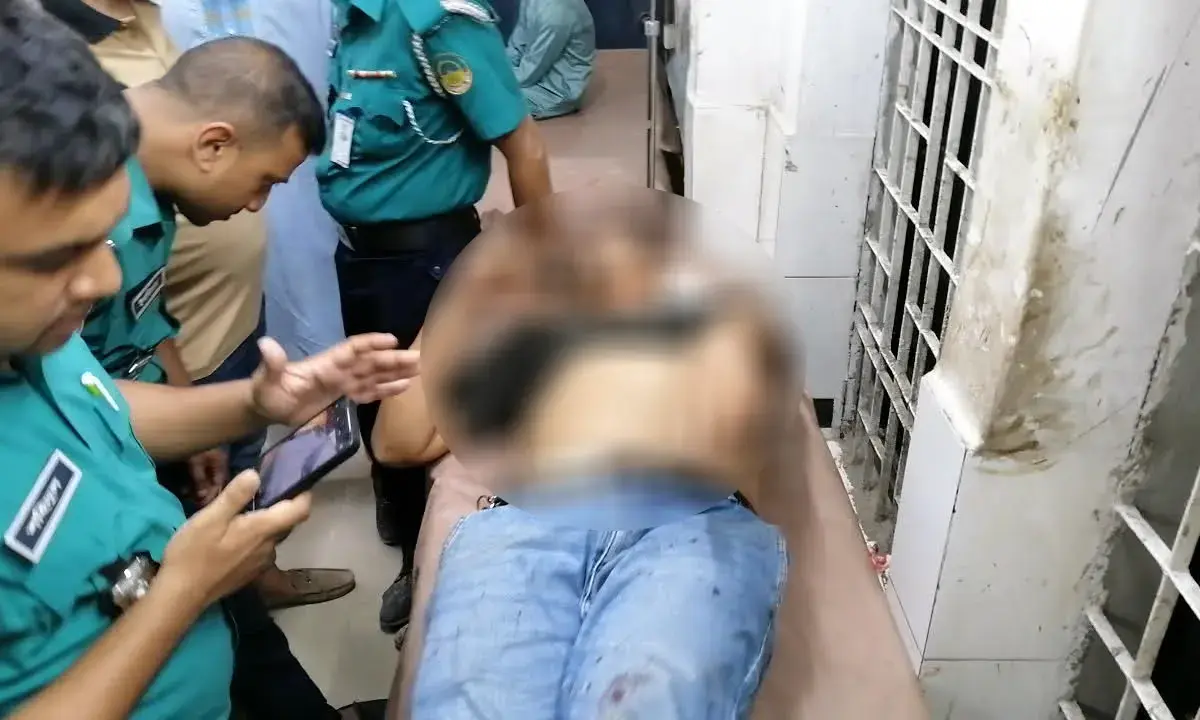 Constable Injured in Tongi Assault