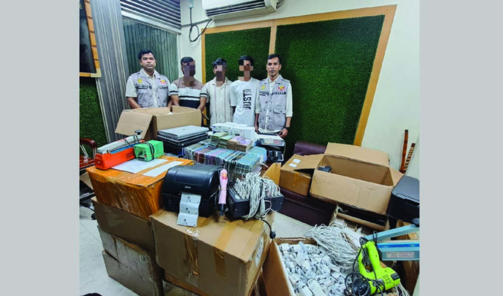 DMP Busts Major Mobile Smuggling Network in Dhaka Raid DMP Busts Major Mobile Smuggling Network in Dhaka Raid