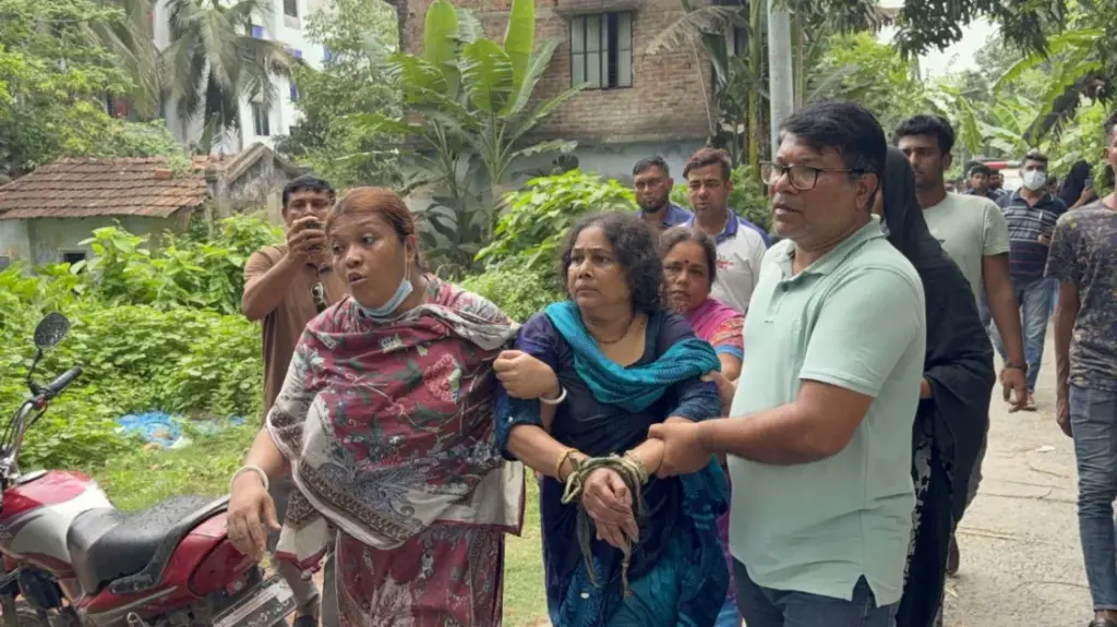 Daughter Detained Over Alleged Murder of Elderly Mother Daughter Detained Over Alleged Murder of Elderly Mother