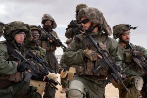 Eleven Israeli Soldiers Wounded in Bint Jbeil Ambush