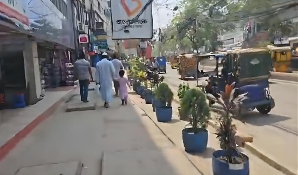 Footpaths Cleared Ahead Of Eviction Footpaths Cleared Ahead Of Eviction