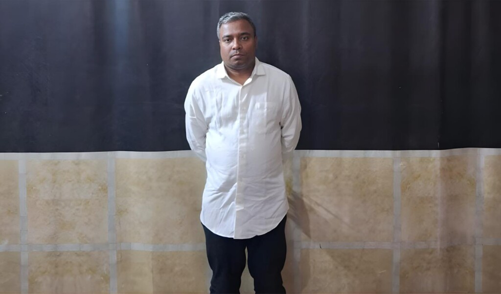 Four Held in Extortion Case Four Held in Extortion Case
