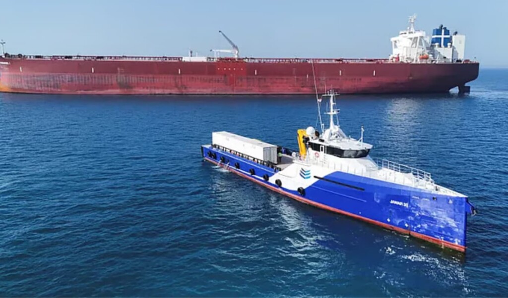 IRGC Warns of Attacks on Hormuz Shipping