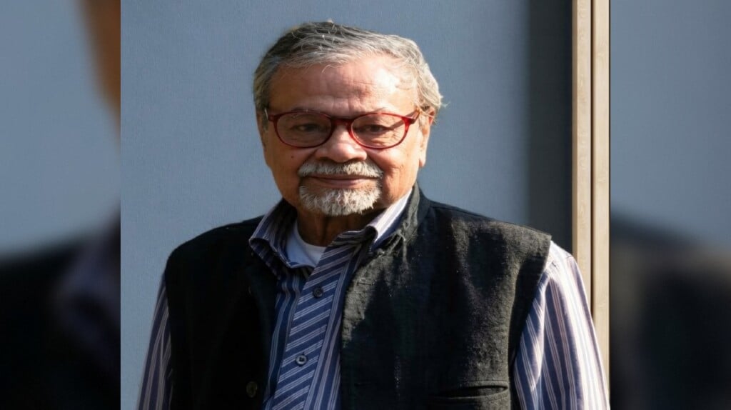 In memory of poet fiction writer and translator Manabendra Bandyopadhyay In memory of poet, fiction writer and translator Manabendra Bandyopadhyay