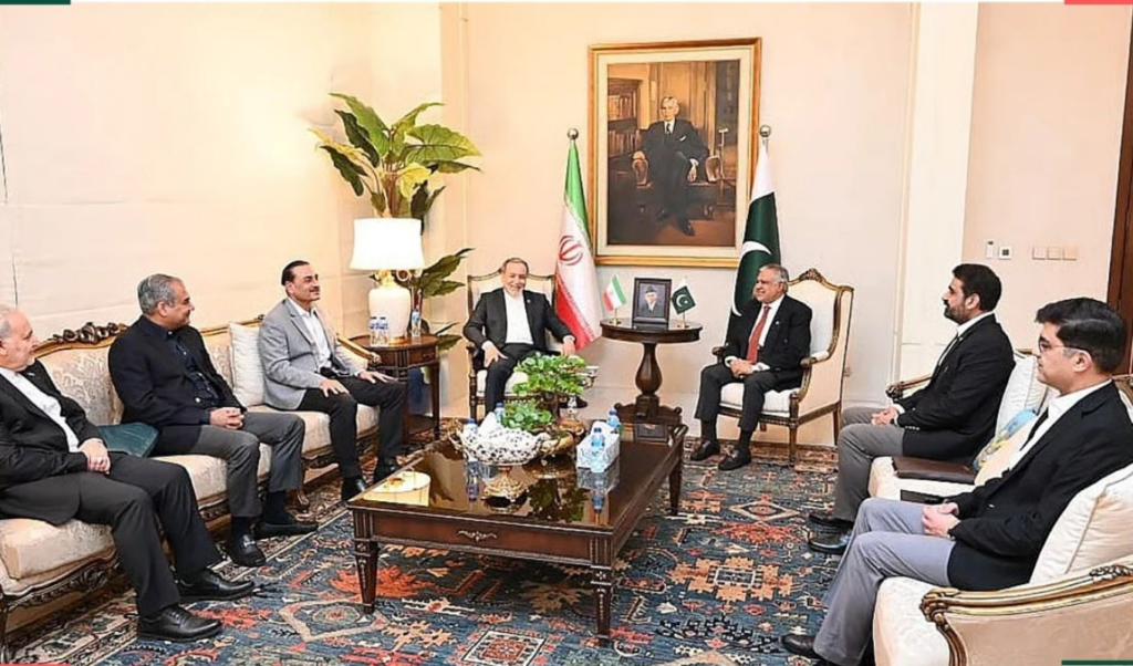 Iranian Foreign Minister Departs Islamabad Ahead of US Delegation Arrival Iranian Foreign Minister Departs Islamabad Ahead of US Delegation Arrival