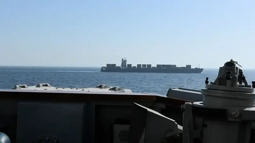 Iranian Tanker Defies US Blockade to Dock