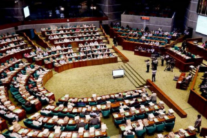Lawmakers To Forego Tax-Free Cars And Land