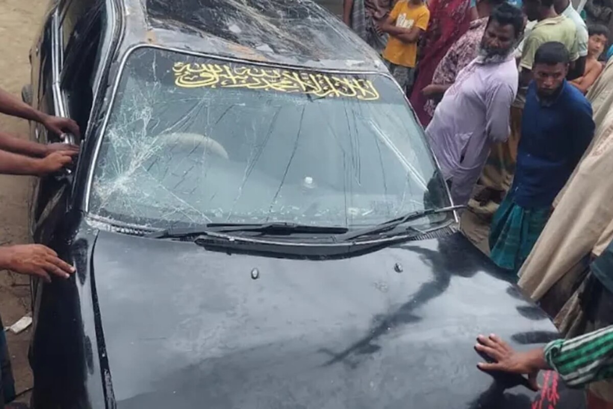 Microbus crashes into house, driver held with cannabis